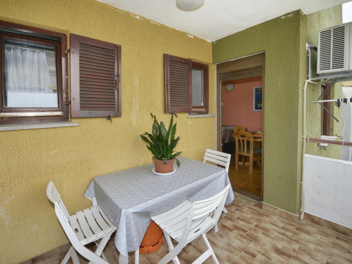 Apartman Kuki Πόρετς Εξωτερικό φωτογραφία