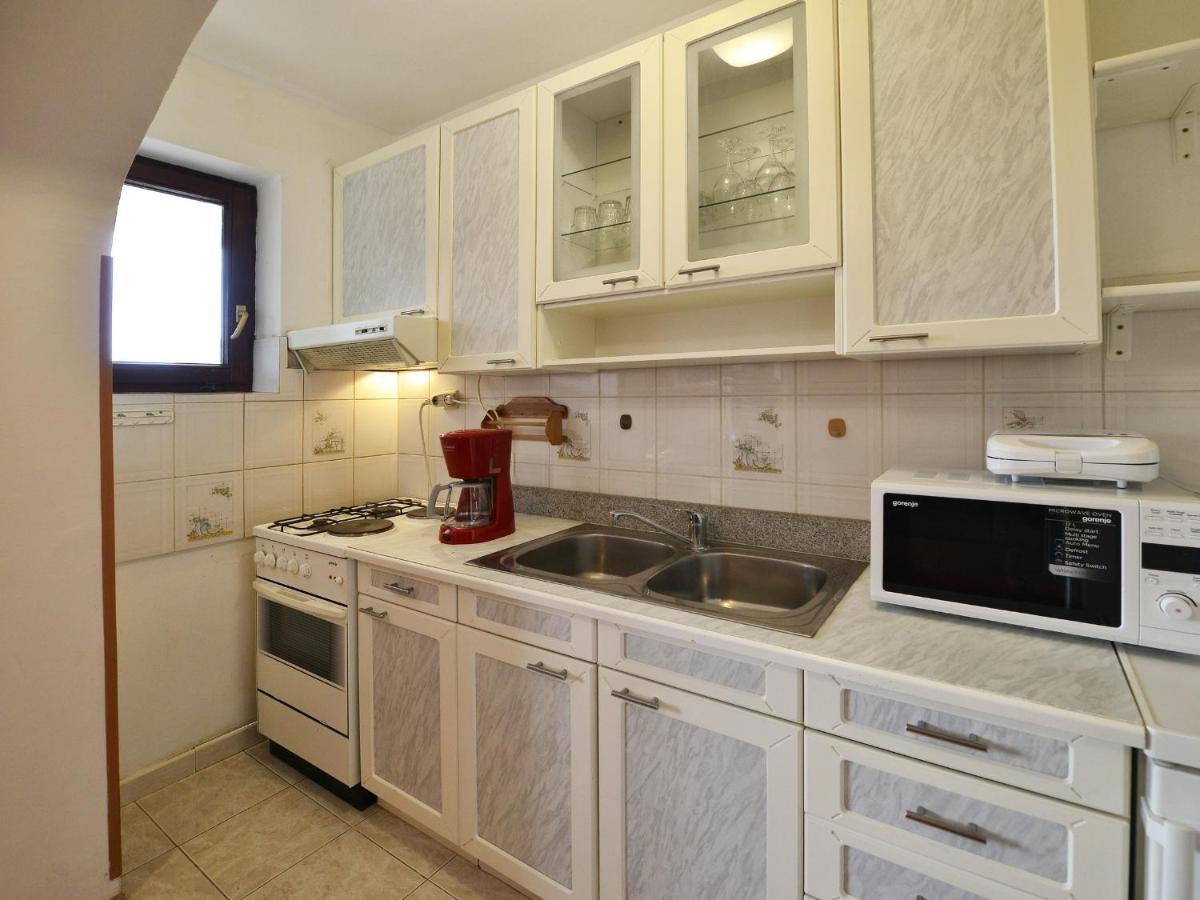Apartman Kuki Πόρετς Εξωτερικό φωτογραφία