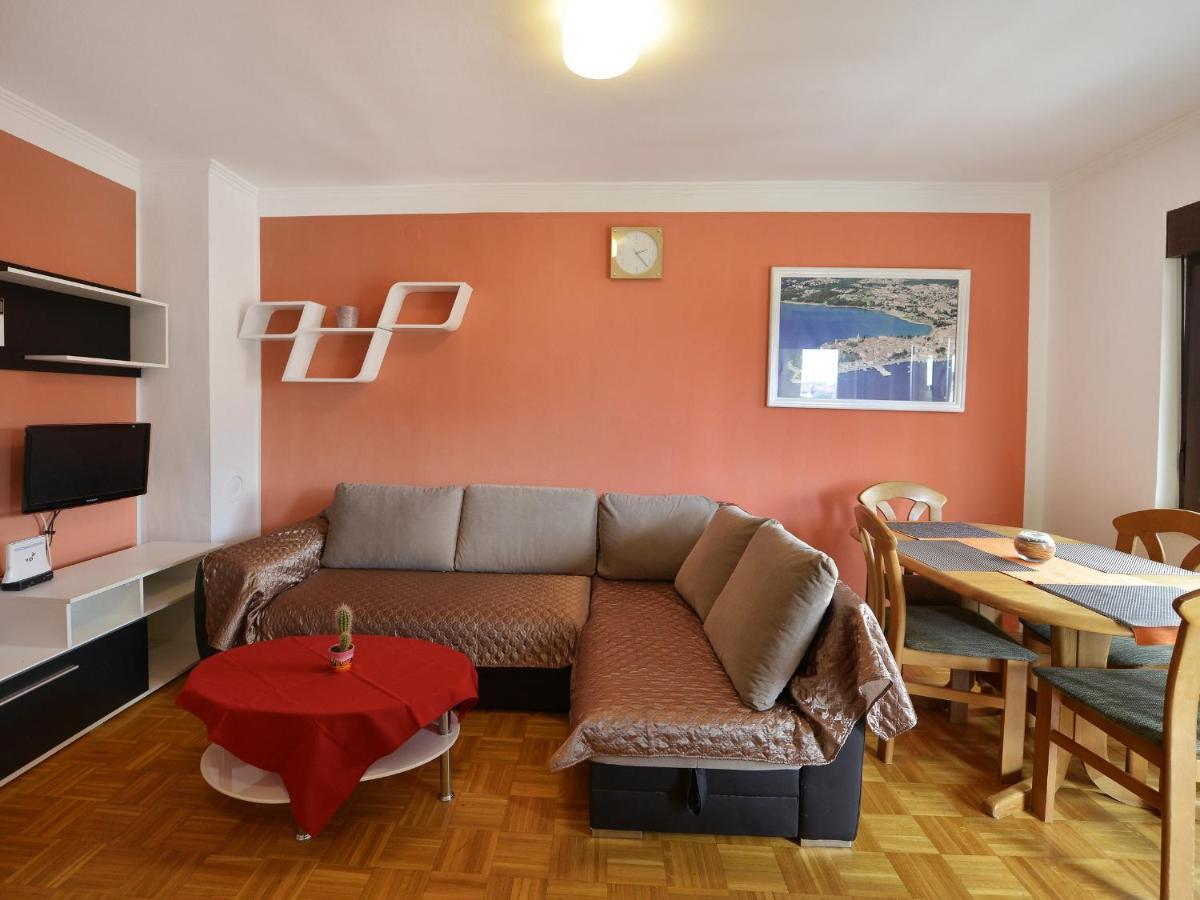 Apartman Kuki Πόρετς Εξωτερικό φωτογραφία
