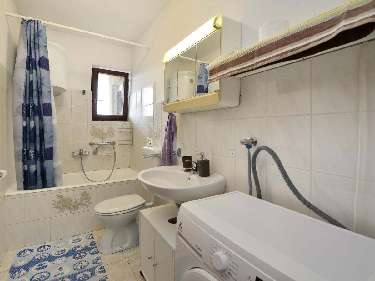Apartman Kuki Πόρετς Εξωτερικό φωτογραφία