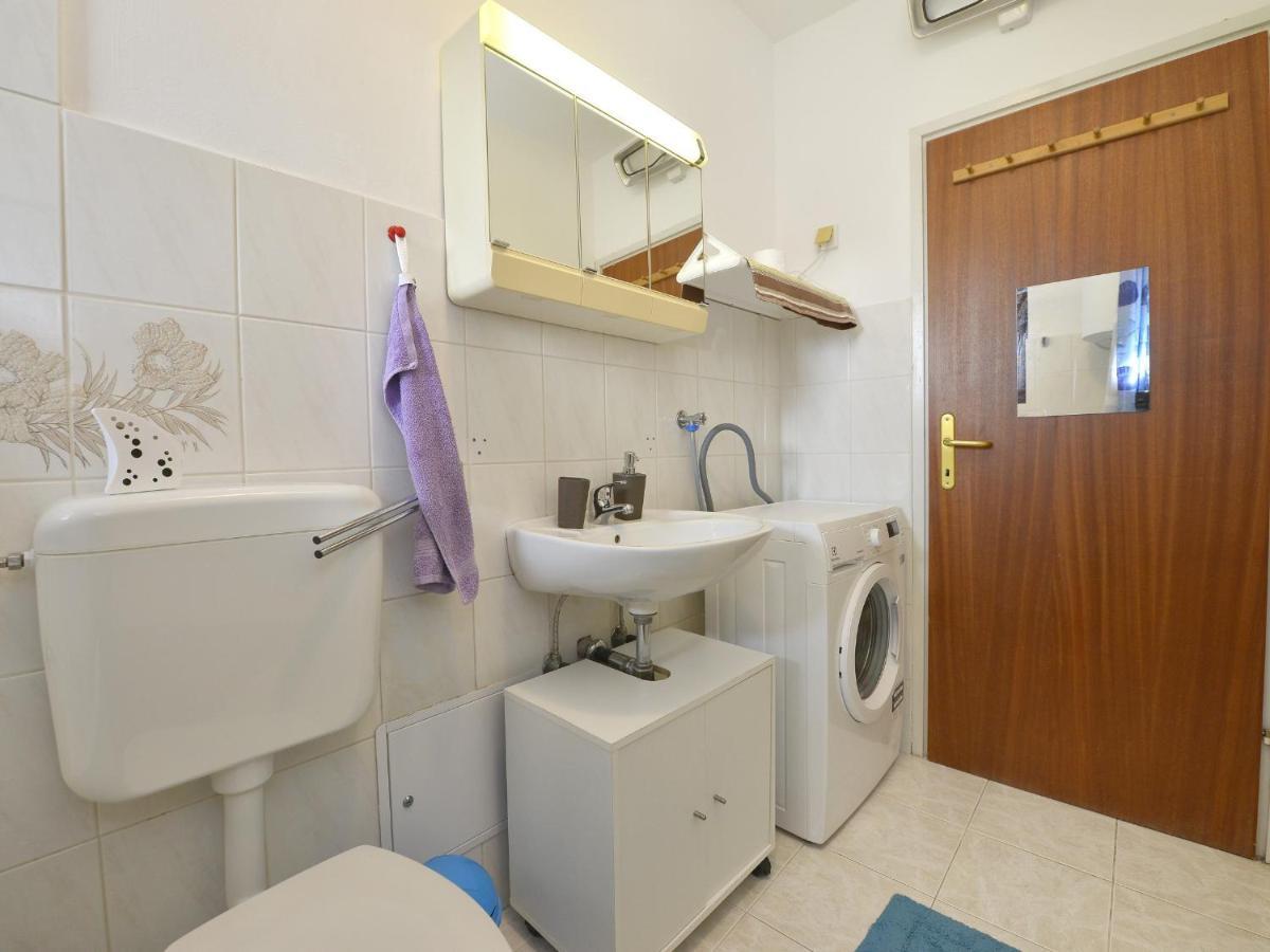 Apartman Kuki Πόρετς Εξωτερικό φωτογραφία